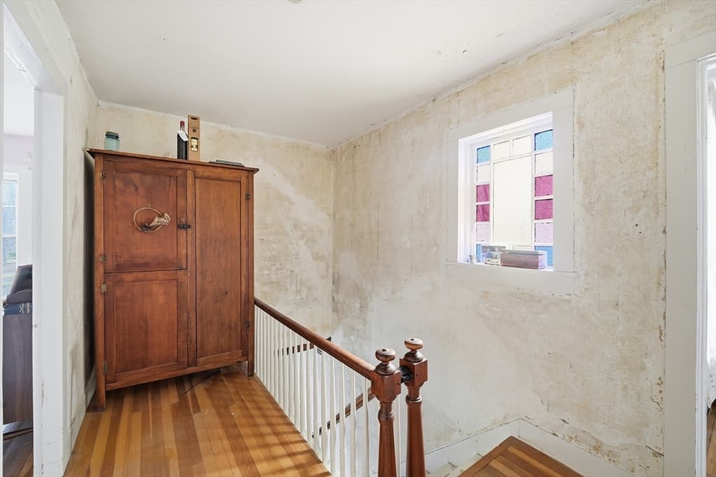 Single Family Residence at 1177 Northampton St, Holyoke MA 01040, Holyoke, photo 16 of 29