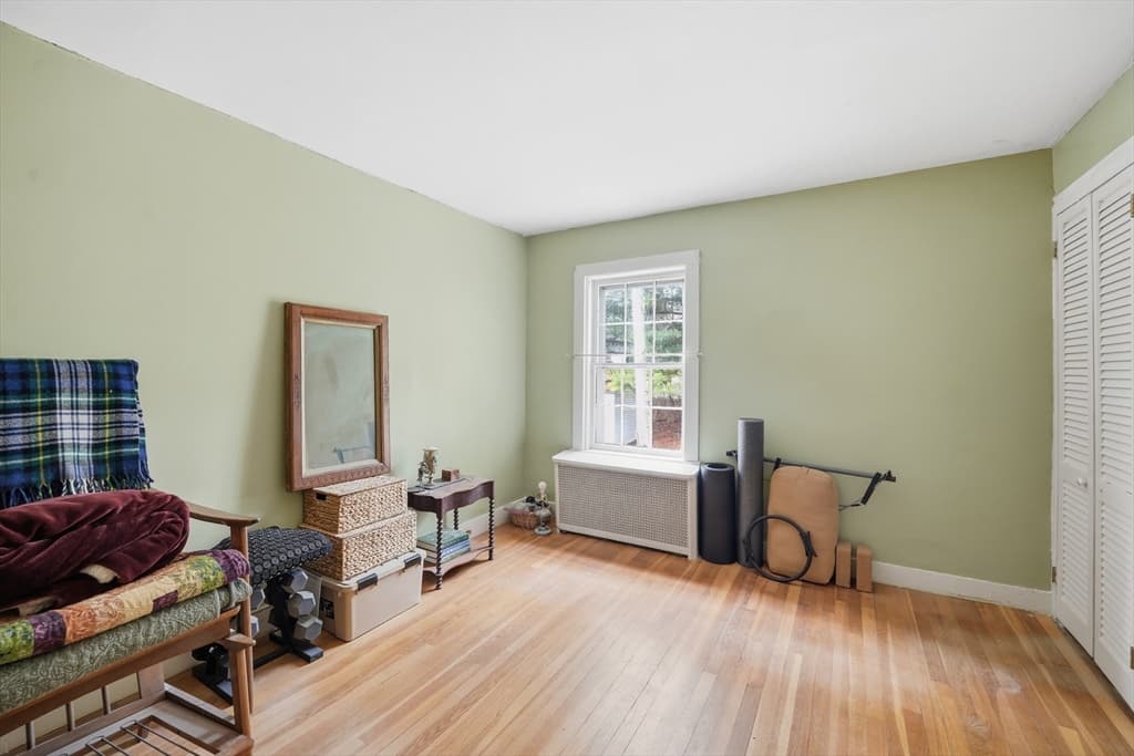 Single Family Residence at 1177 Northampton St, Holyoke MA 01040, Holyoke, photo 14 of 29