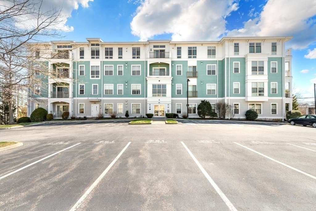 Condominium at 4 Repton Cir # 4105, Watertown MA 02472, photo 38 of 39