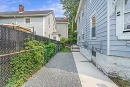 Multi Family at 135 Arnold St, New Bedford MA 02740, New Bedford, photo 2 of 7