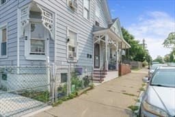 Multi Family at 135 Arnold St, New Bedford MA 02740, New Bedford, photo 3 of 7