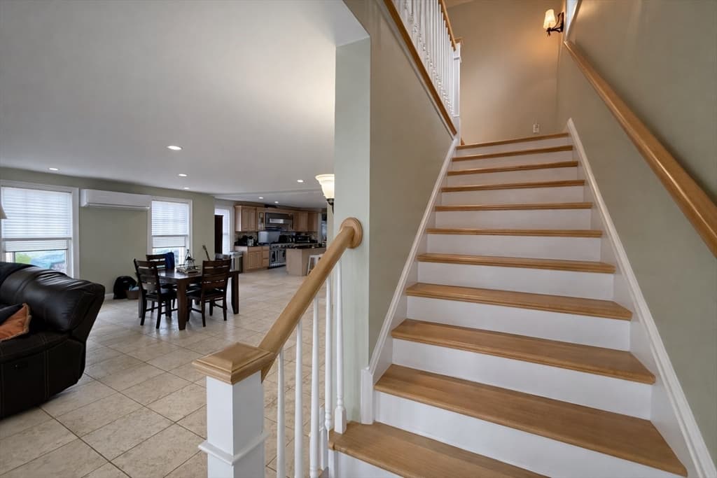 Single Family Residence at 57 Summit Ave, Swansea MA 02777, photo 13 of 31