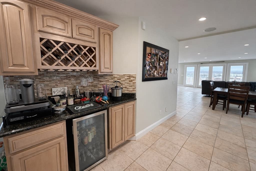 Single Family Residence at 57 Summit Ave, Swansea MA 02777, photo 8 of 31