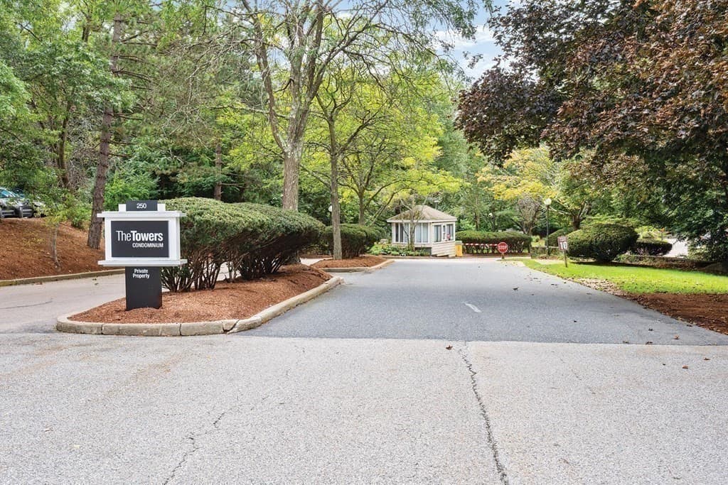 Condominium at 250 Hammond Pond Parkway # 604N, Newton MA 02467, Newton, photo 22 of 28
