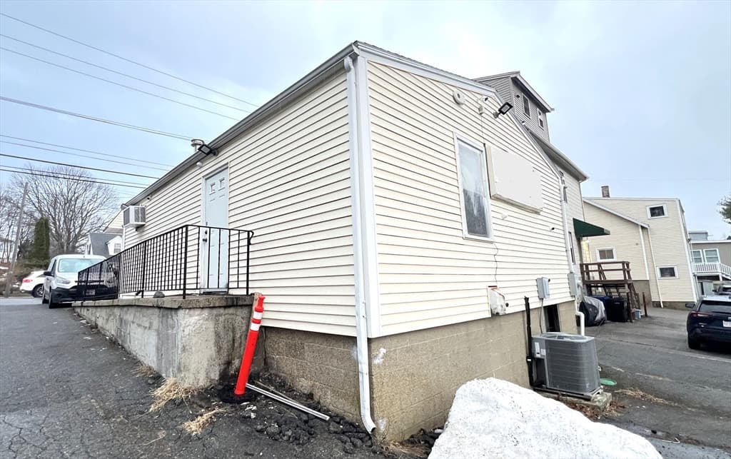 Business Opportunity at 101 Loring Ave, Salem MA 01970, photo 10 of 11
