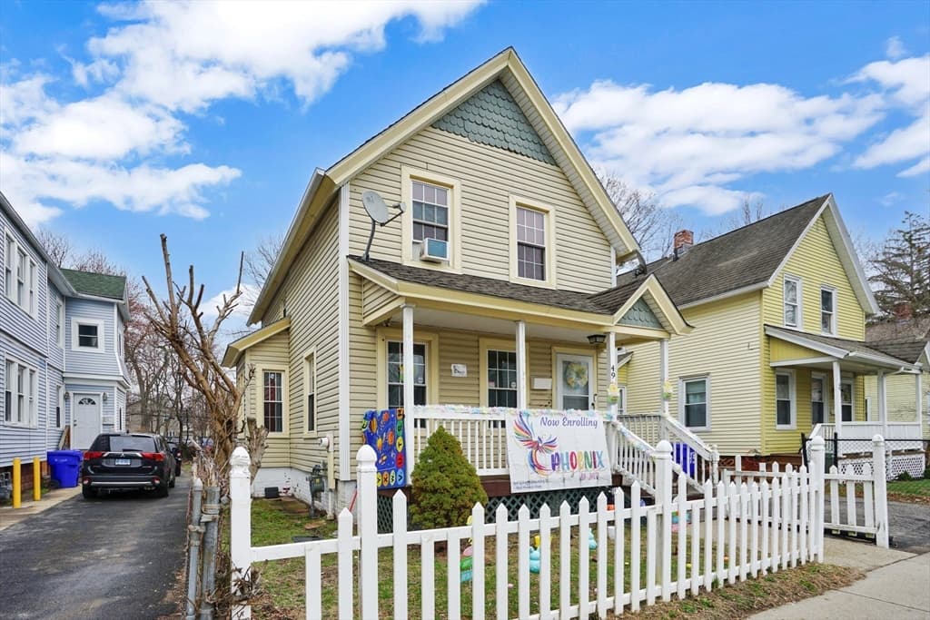 49 Andrew St, Springfield MA 01109 photo 2