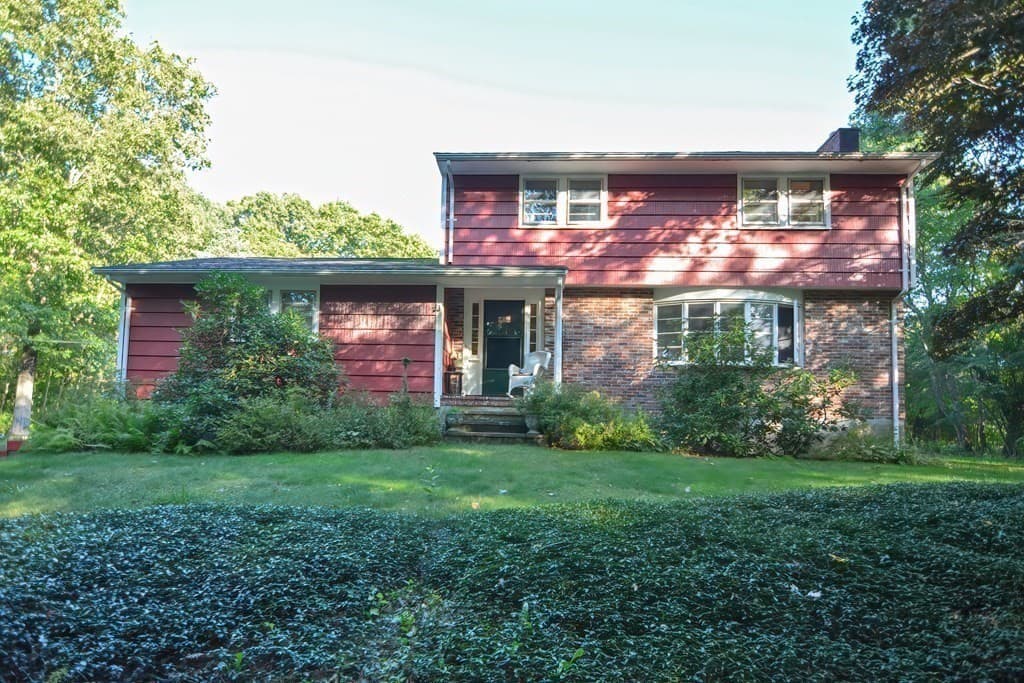 38 Druid Hill Ave E, Randolph MA 02368