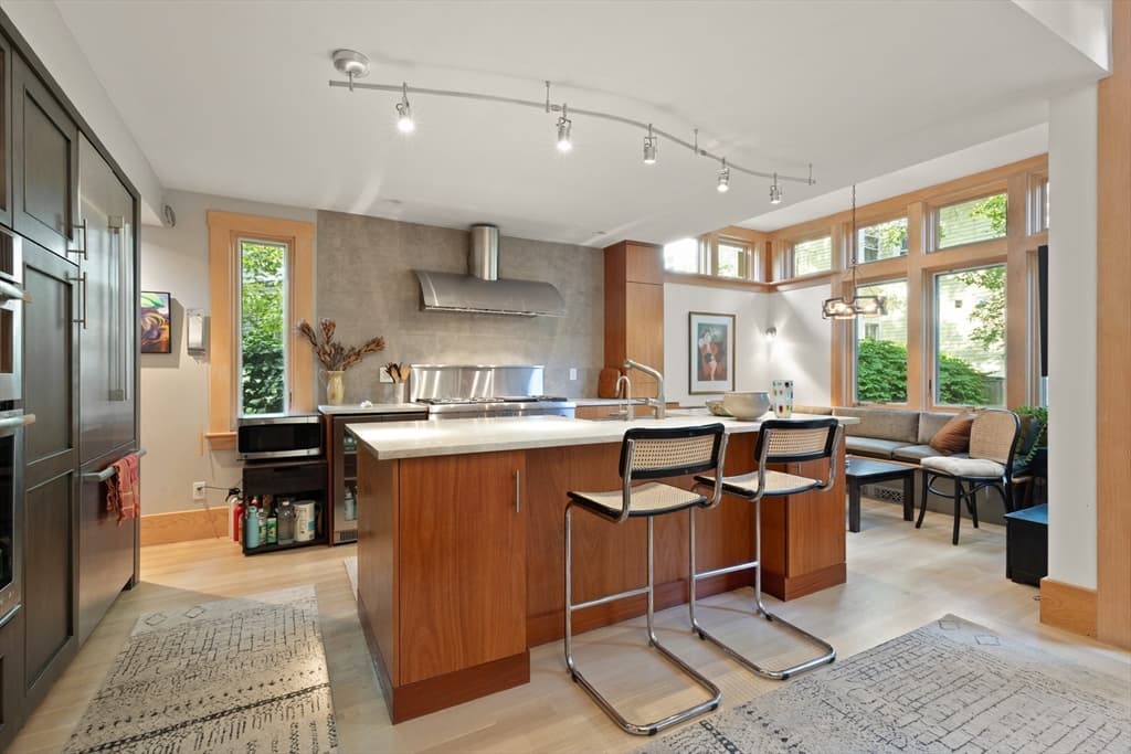 32 Hawthorn St, Cambridge MA 02138 photo 17
