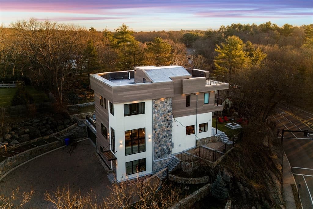 Single Family Residence at 71 Grove St, Brookline MA 02467, photo 3 of 42