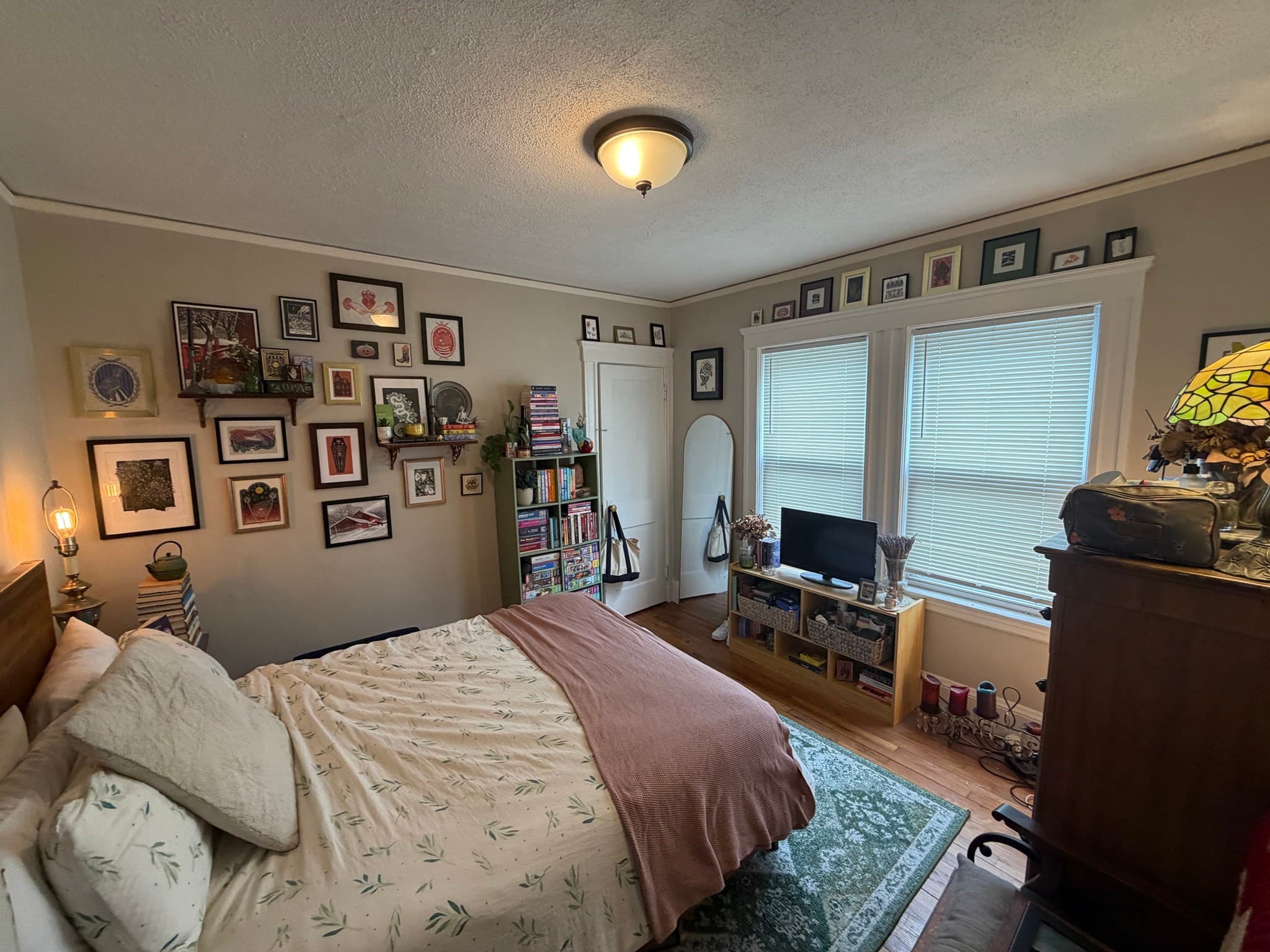 3 Family at 33-35 Sewall Street, Somerville MA 02145, photo 7 of 15