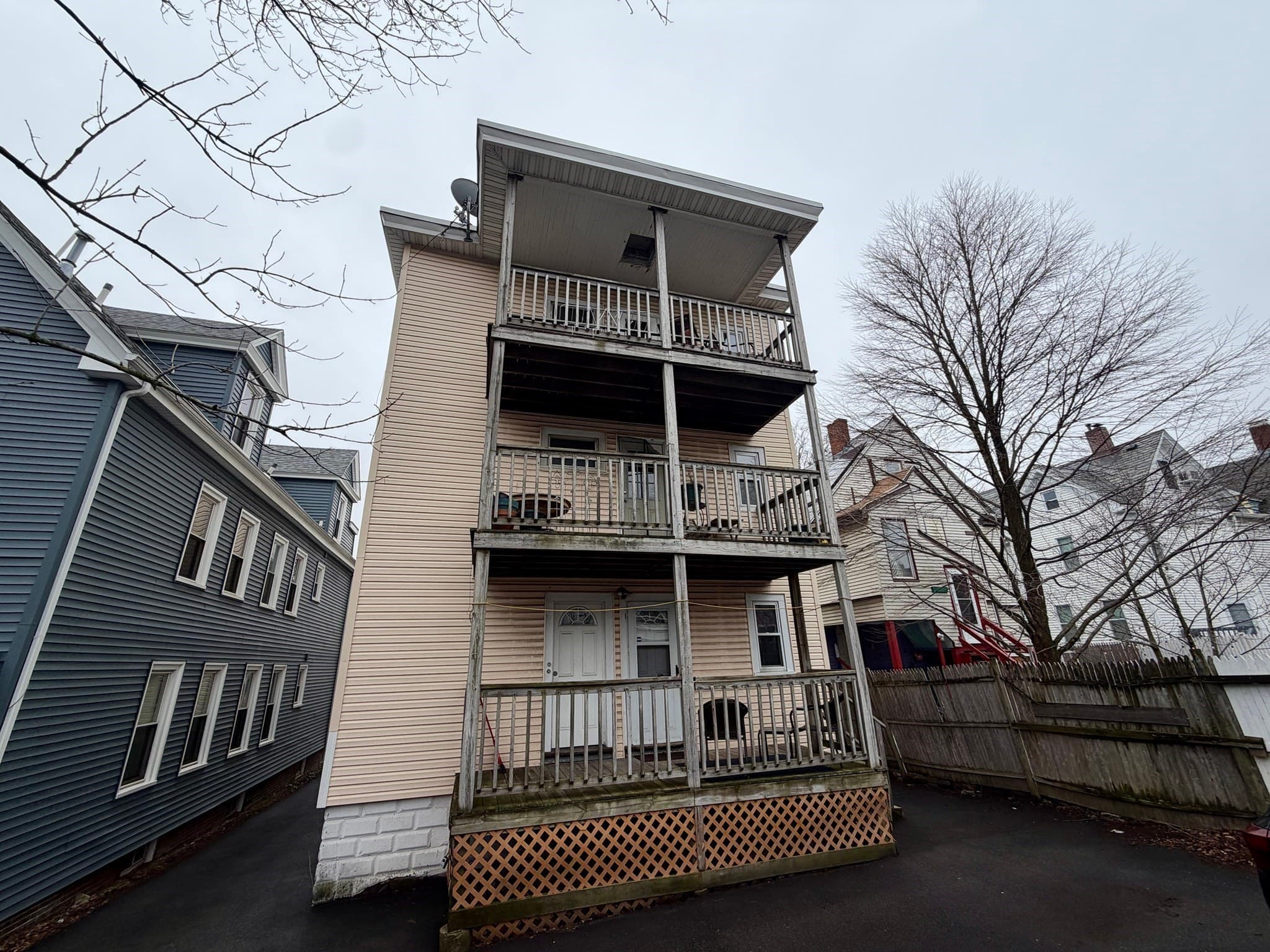 3 Family at 33-35 Sewall Street, Somerville MA 02145, photo 14 of 15