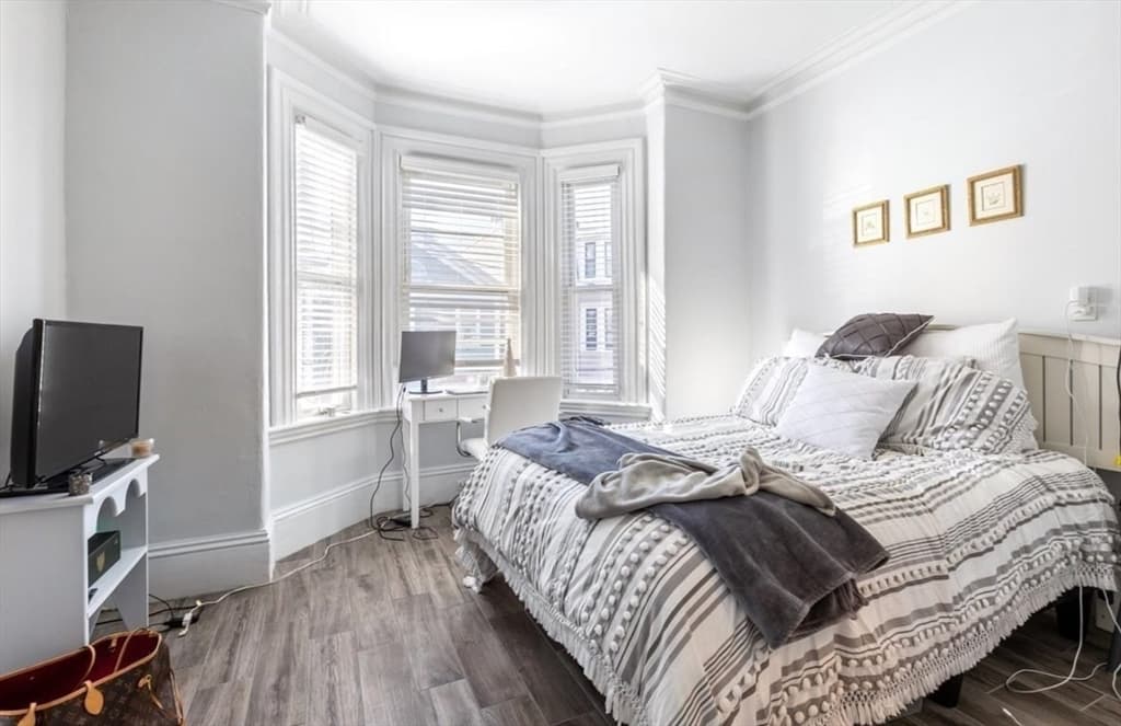 Multi Family at 16 Atlantic St, Boston MA 02127, Boston, photo 16 of 18