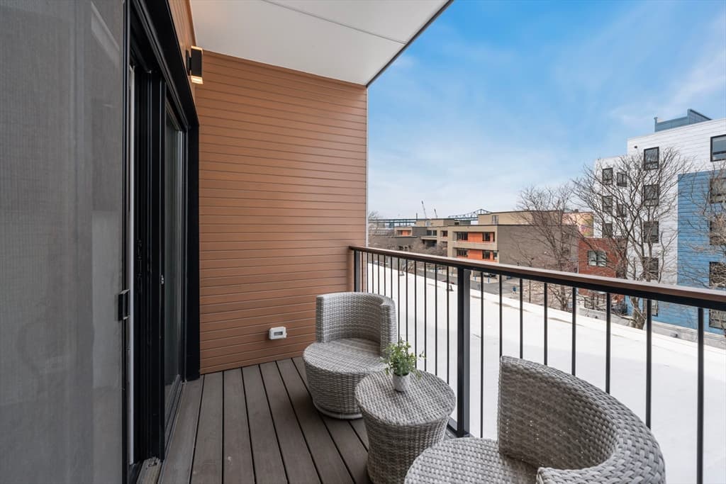 Condominium at 277 Border # 401A, Boston MA 02128, Boston, photo 11 of 15