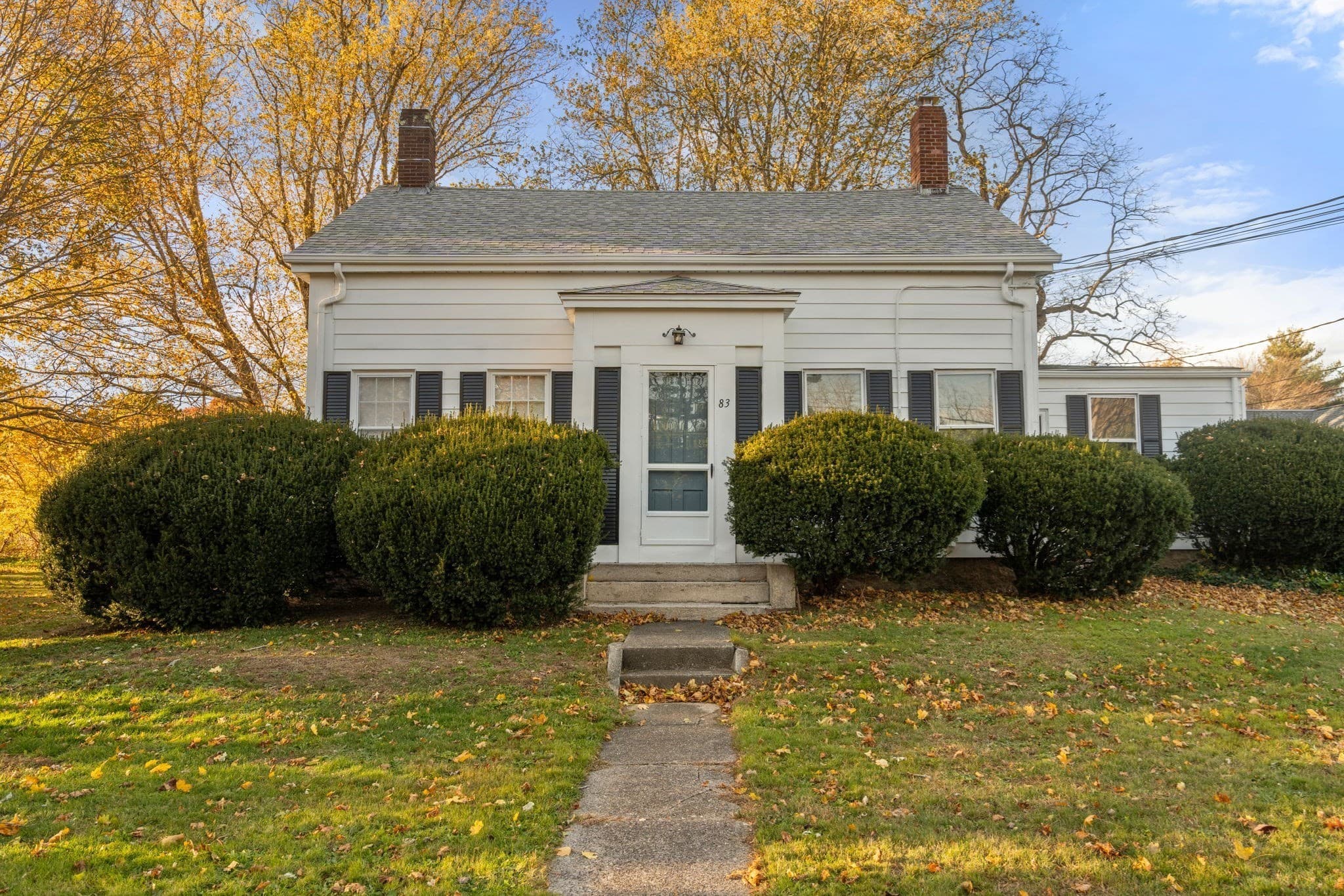 83 Fairhaven Rd, Mattapoisett MA 02739
