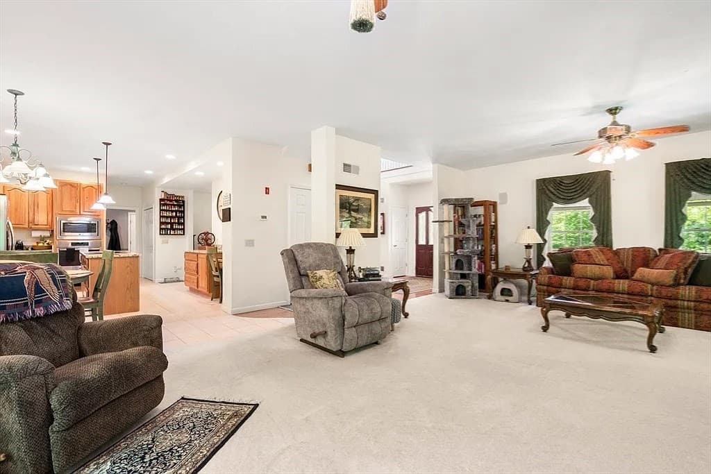 Single Family Residence at 31 Swing Drive, Berkley MA 02779, Berkley, photo 6 of 30