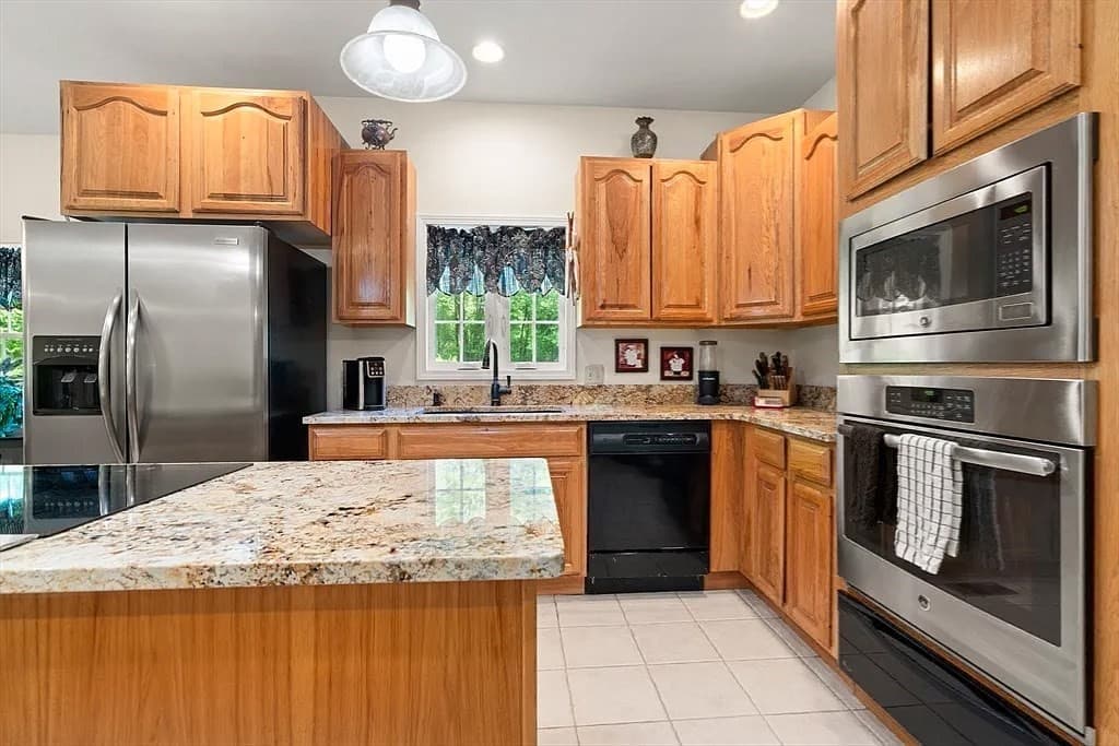 Single Family Residence at 31 Swing Drive, Berkley MA 02779, Berkley, photo 10 of 30