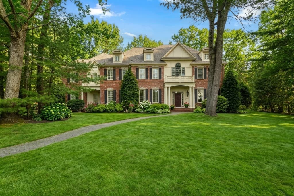 14 Old Hickory Path, Westborough MA 01581
