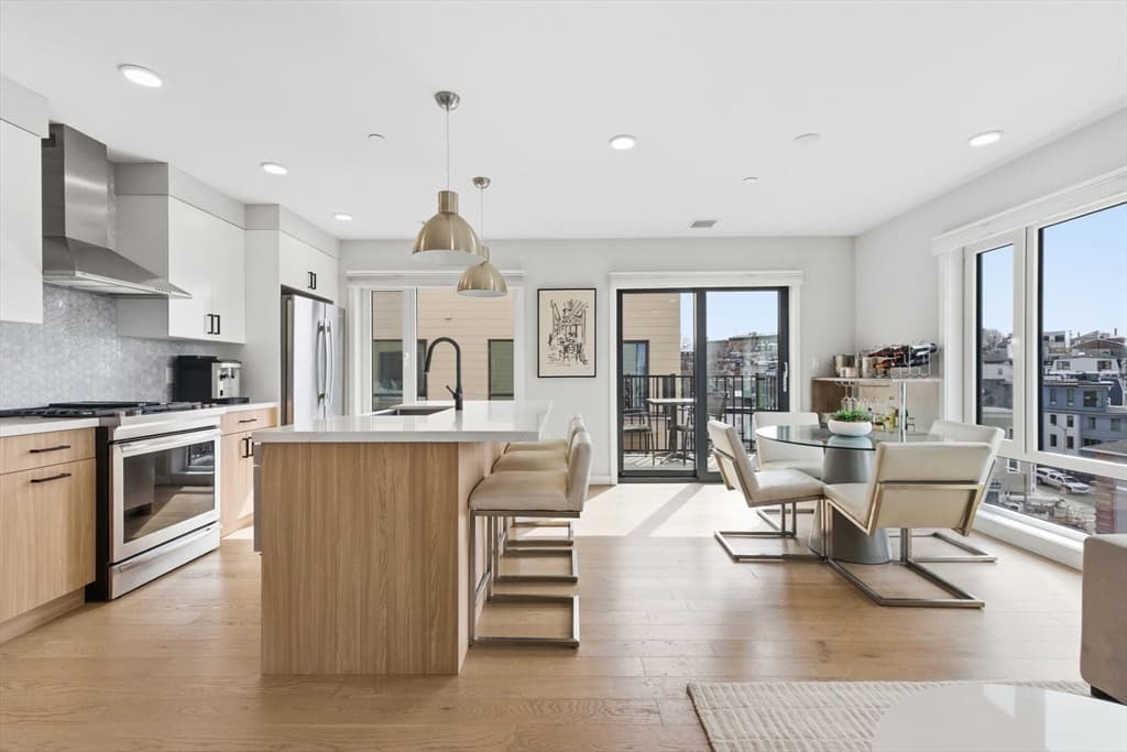 Condominium at 457 West Broadway # 506, Boston MA 02127, Boston, photo 10 of 37