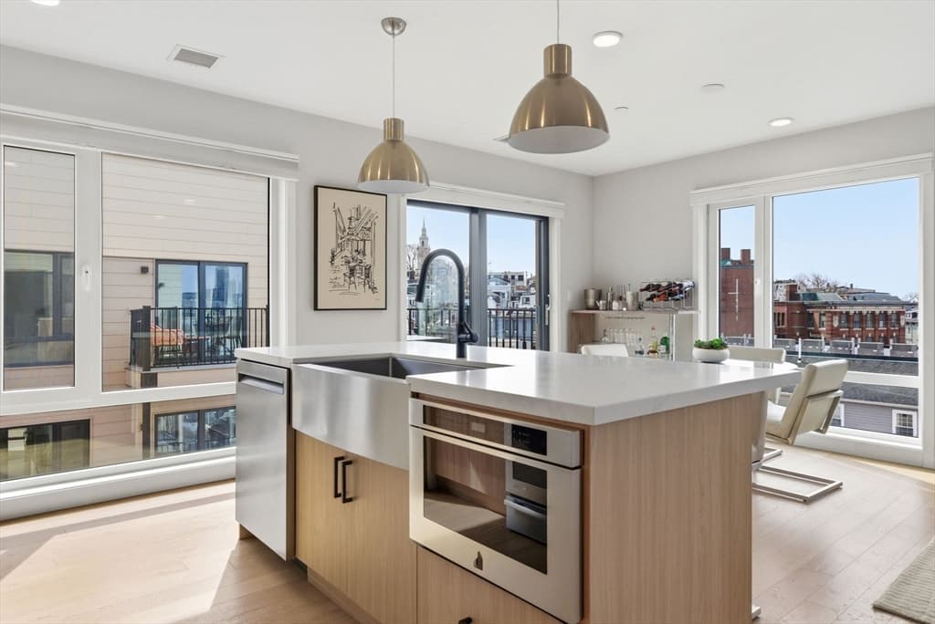 Condominium at 457 West Broadway # 506, Boston MA 02127, Boston, photo 4 of 37
