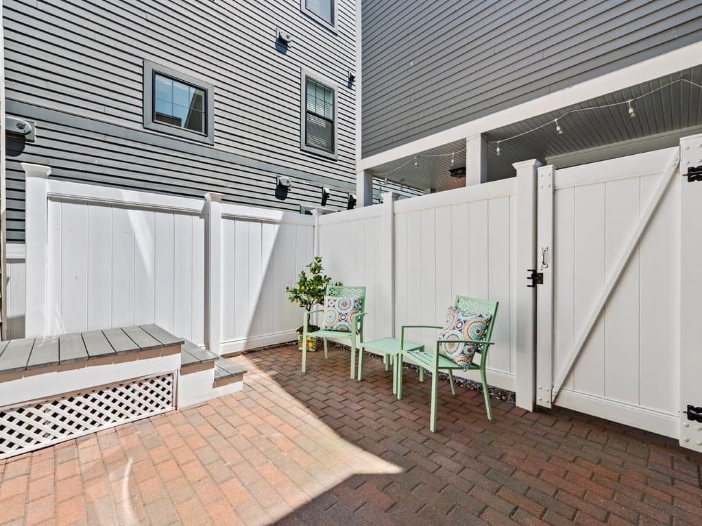 Single Family Residence at 18R Polk Street, Boston MA 02129, Boston, photo 17 of 19