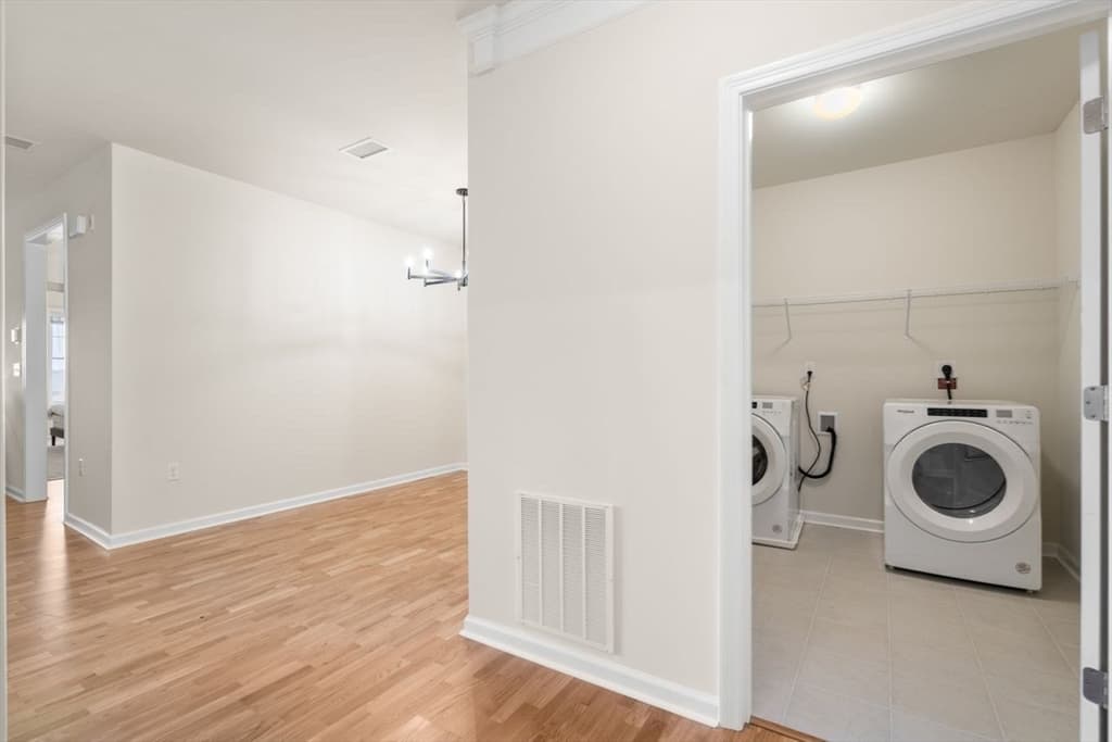 Condominium at 4 Stratton Dr # 308, Woburn MA 01801, Woburn, photo 15 of 24
