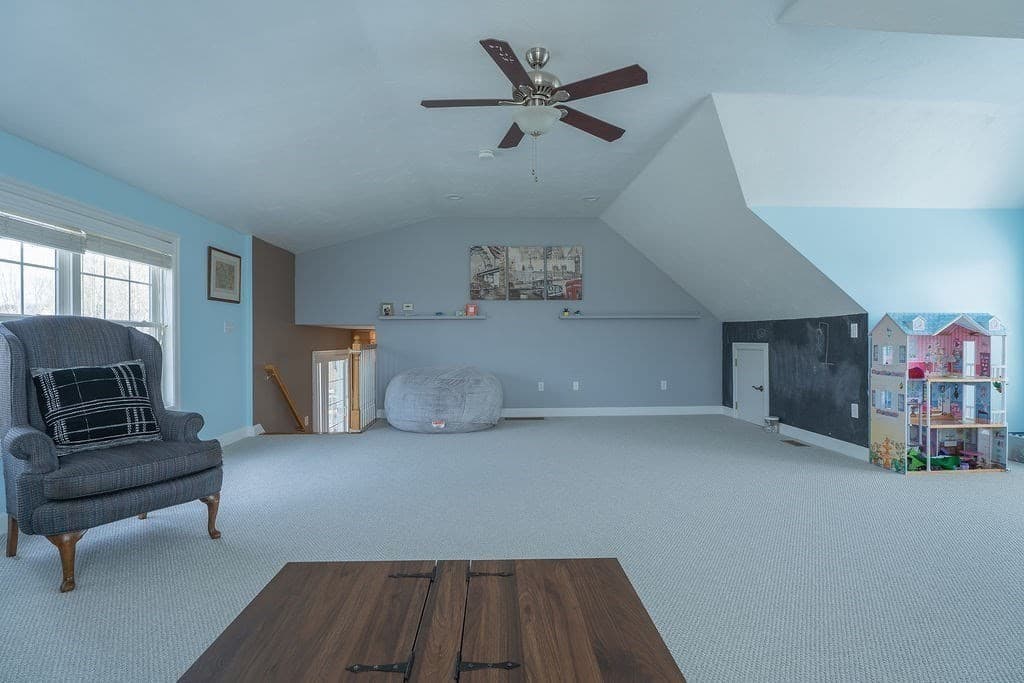 Single Family Residence at 9 White Rd, Mendon MA 01756, Mendon, photo 14 of 41