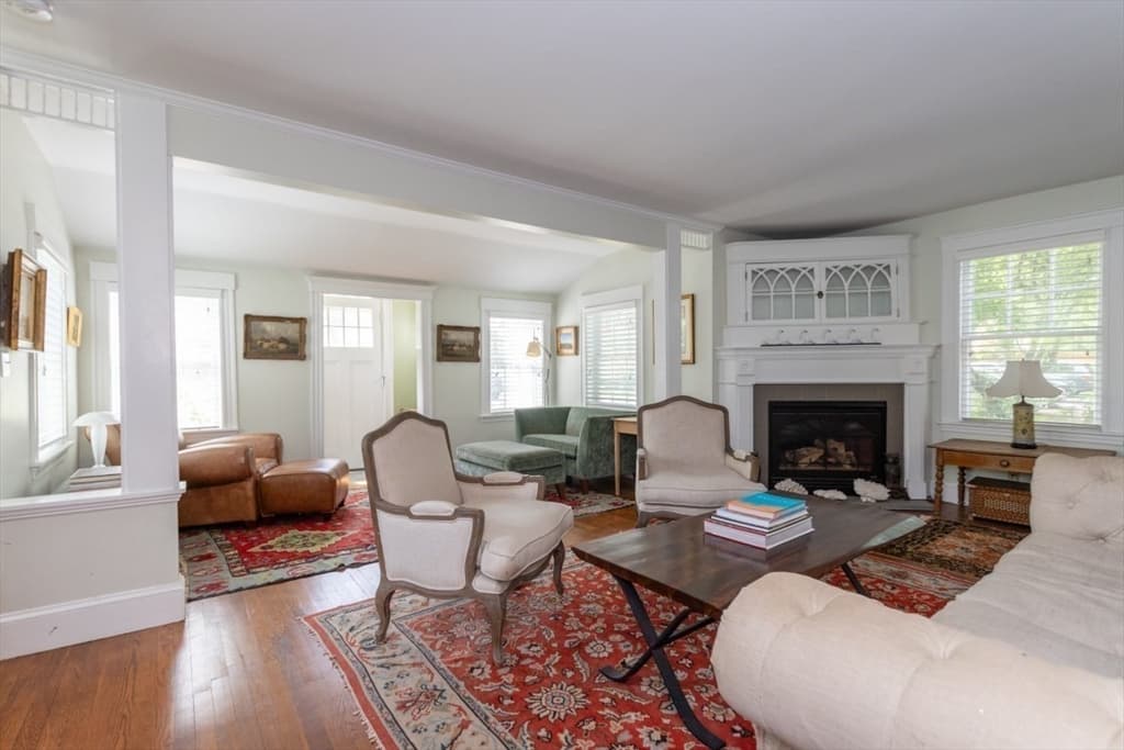 6 Willow Street, Wellesley MA 02481