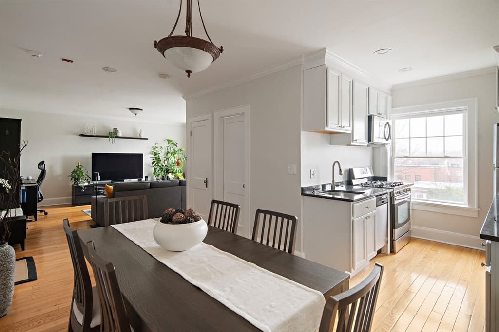 Condominium at 21 Bradlee Rd # 32, Medford MA 02155, photo 6 of 20