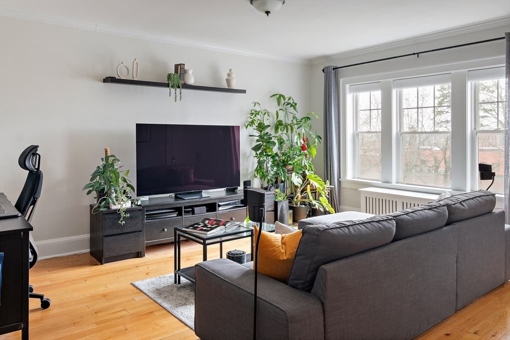 Condominium at 21 Bradlee Rd # 32, Medford MA 02155, photo 7 of 20
