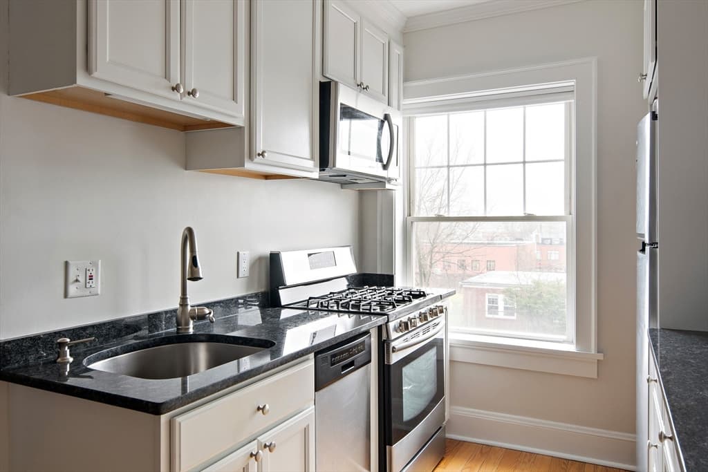 Condominium at 21 Bradlee Rd # 32, Medford MA 02155, photo 5 of 20
