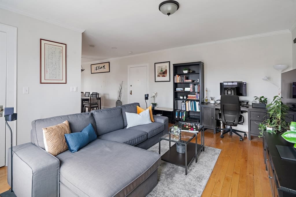 Condominium at 21 Bradlee Rd # 32, Medford MA 02155, photo 15 of 20
