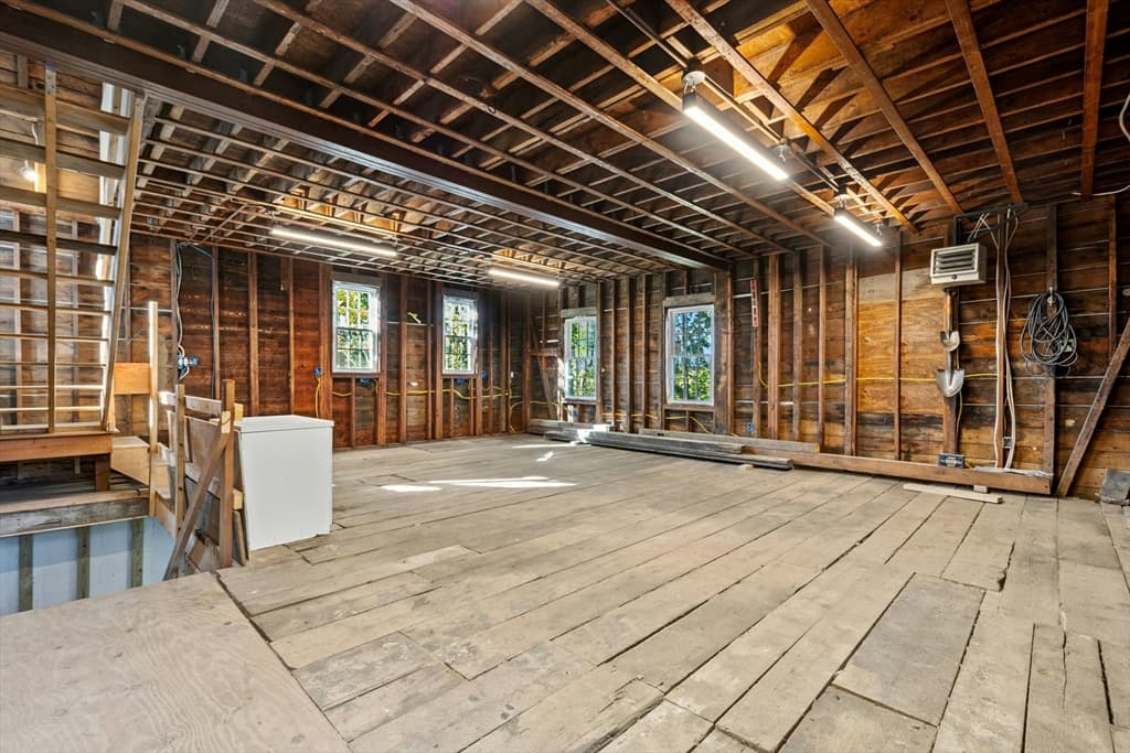 8 Pine St # 4, Boston MA 02136 photo 4