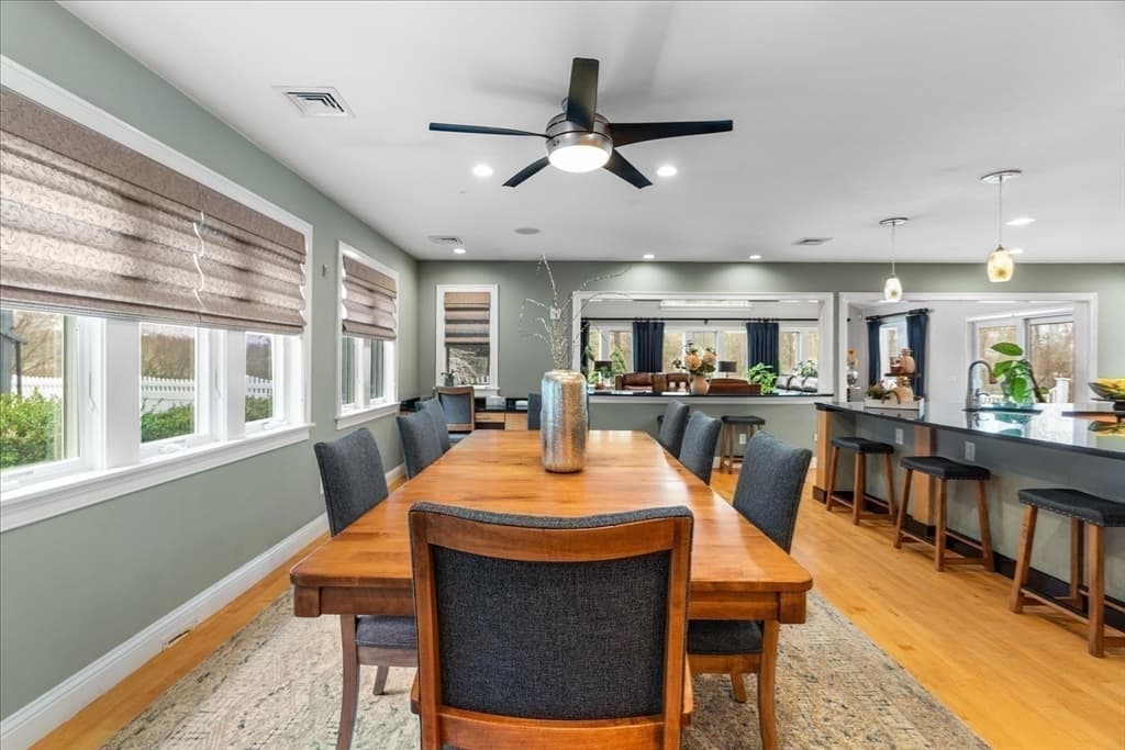 Single Family Residence at 267 Chestnut St, Seekonk MA 02771, photo 11 of 33