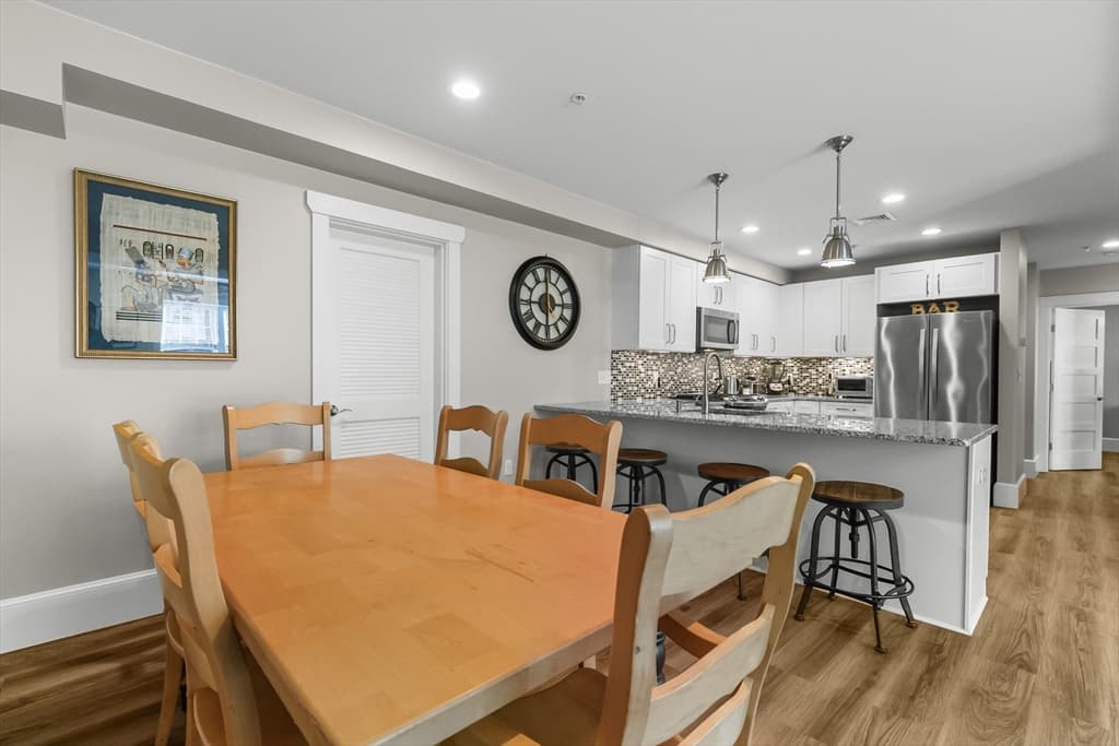 Condominium at 76 Court Street # 6, Plymouth MA 02360, Plymouth, photo 10 of 40