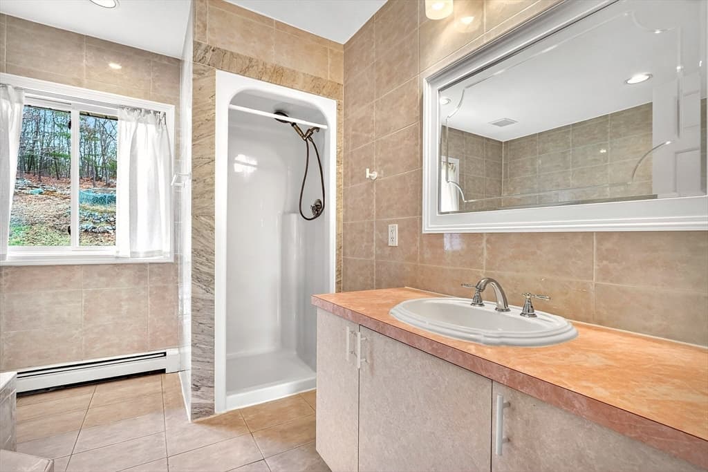Single Family Residence at 12 Parkway Dr, Saugus MA 01906, Saugus, photo 16 of 42