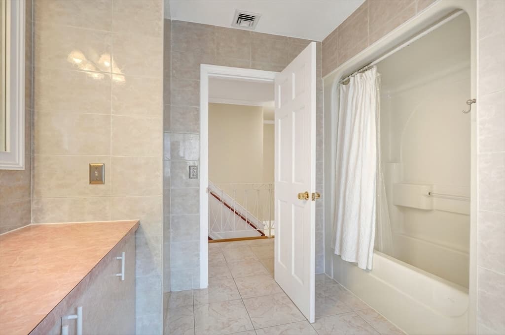Single Family Residence at 12 Parkway Dr, Saugus MA 01906, Saugus, photo 21 of 42