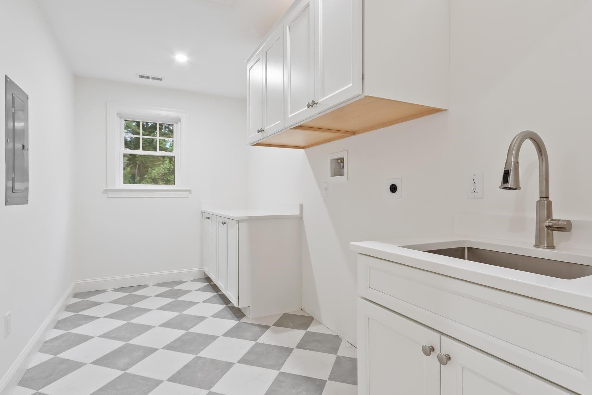 Single Family Residence at 1 Ignatius Common Drive, Northborough MA 01532, Northborough, photo 23 of 27