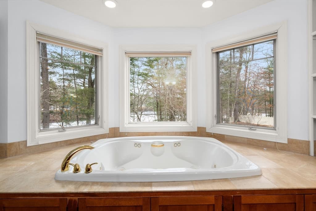 Single Family Residence at 7 Pettee's Pond Lane, Walpole MA 02081, Walpole, photo 20 of 40