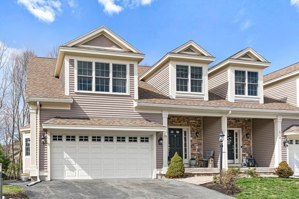 Condominium at 10 White Cedar Drive # 10, Middleton MA 01949, Middleton, photo 2 of 42