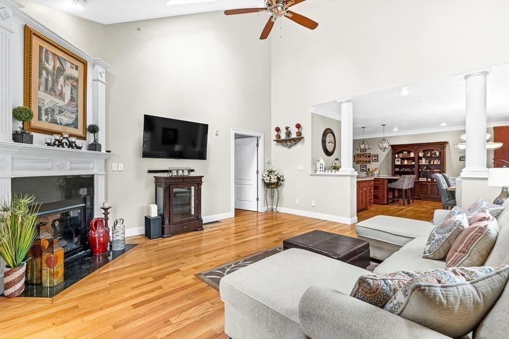 Condominium at 10 White Cedar Drive # 10, Middleton MA 01949, Middleton, photo 20 of 42