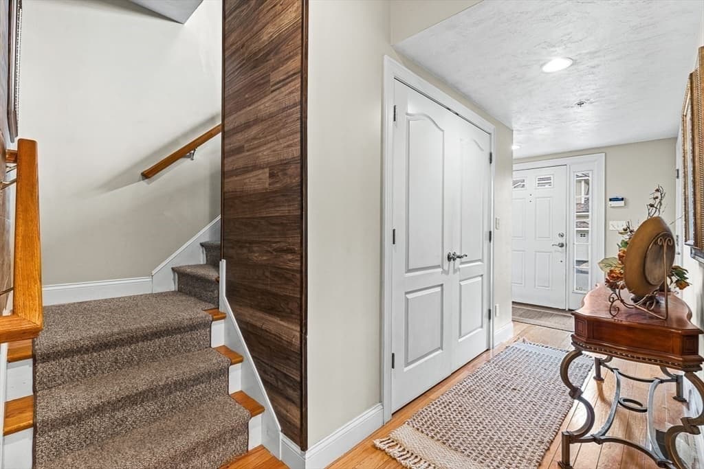 Condominium at 10 White Cedar Drive # 10, Middleton MA 01949, Middleton, photo 8 of 42
