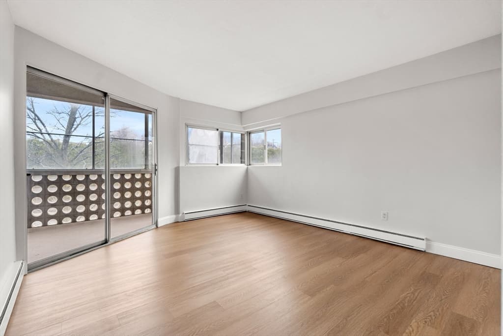 Condominium at 53 Melrose Street # 2B, Melrose MA 02176, Melrose, photo 13 of 27