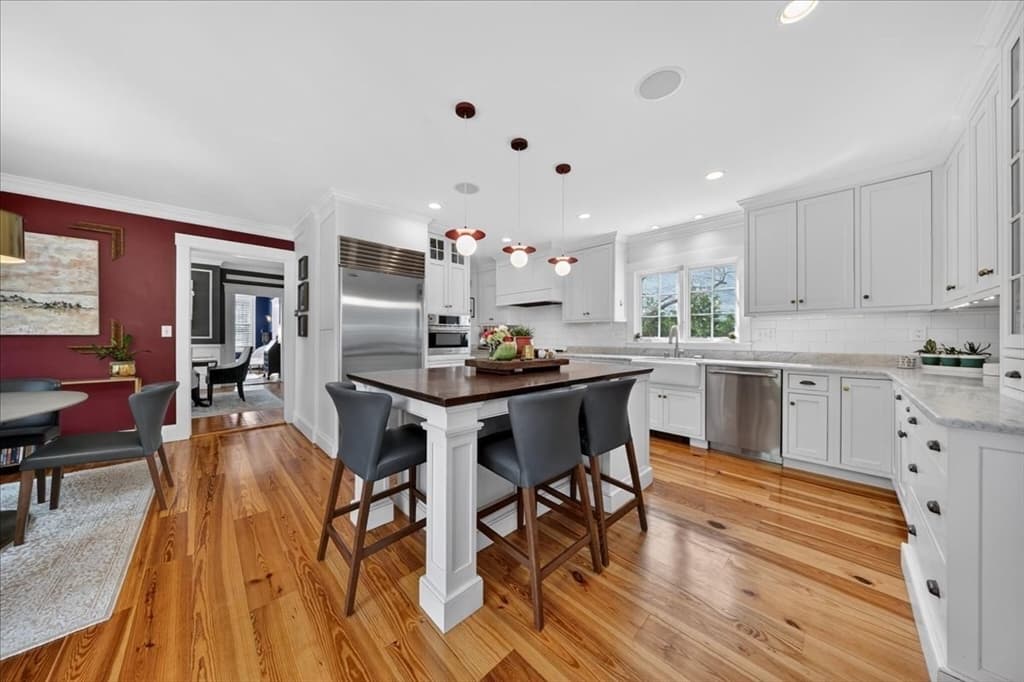 Single Family Residence at 33 Lincoln St, Hingham MA 02043, photo 3 of 40