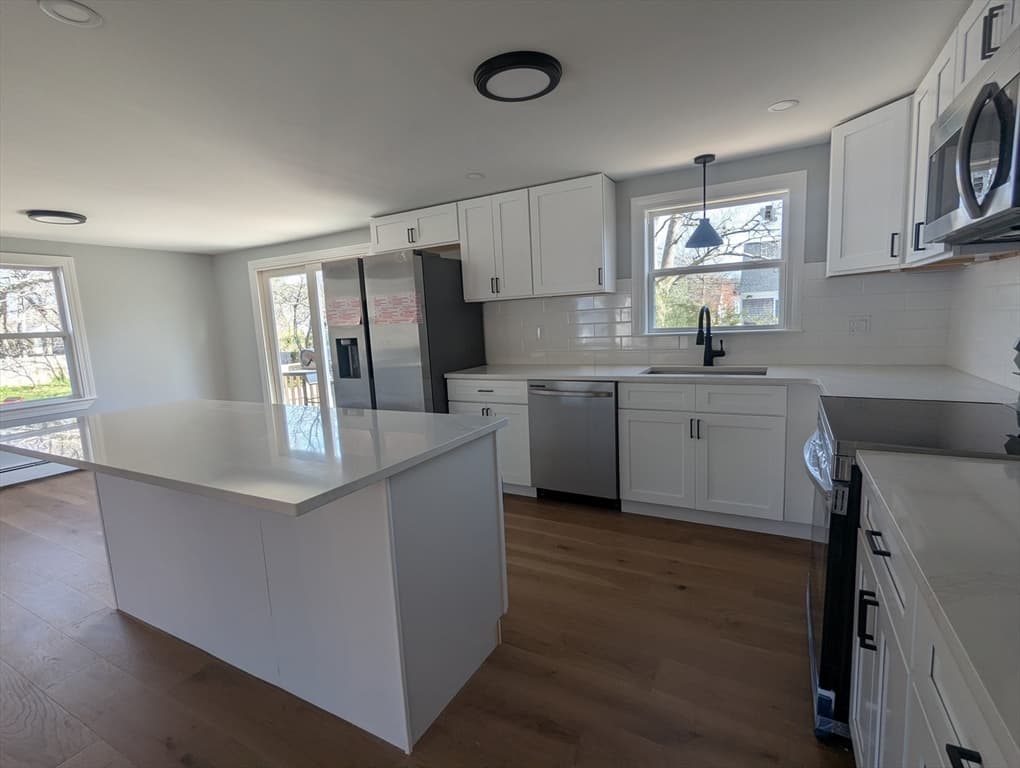 Single Family Residence at 49 Captain Besse Rd, Yarmouth MA 02664, photo 5 of 19