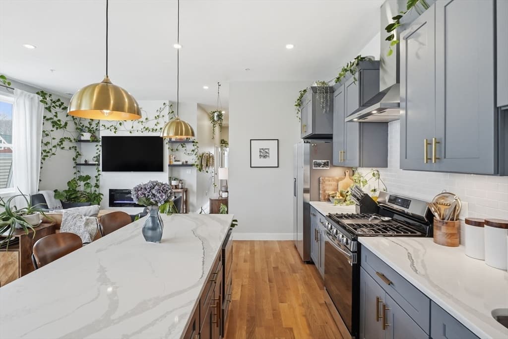 Condominium at 181 Cowper St # 302, Boston MA 02128, Boston, photo 2 of 16