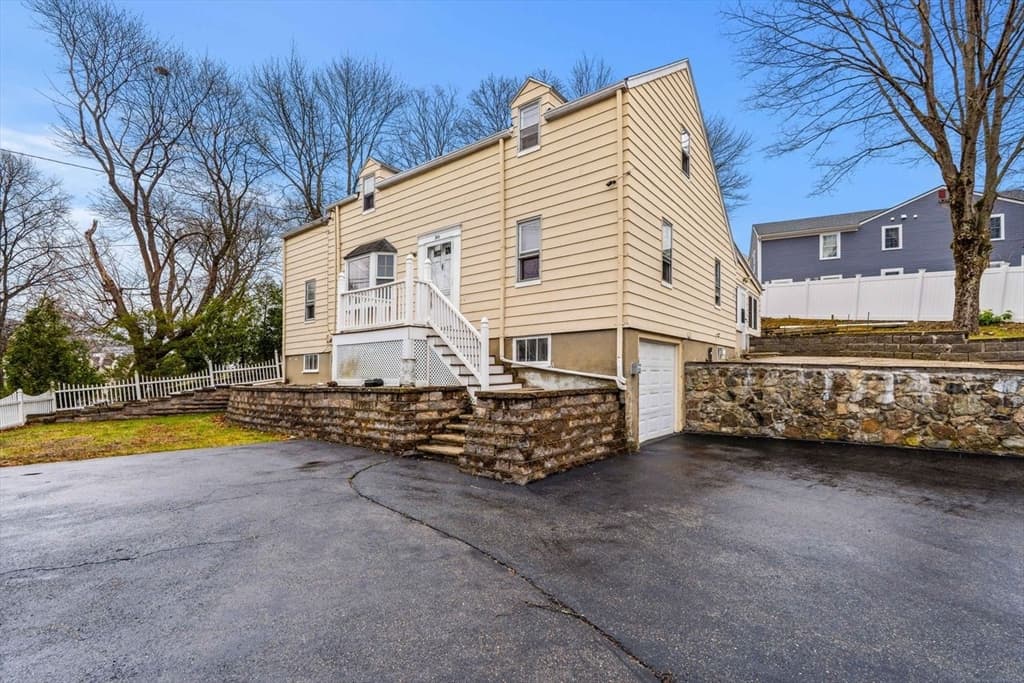 Single Family Residence at 380 Cross Street, Winchester MA 01890, photo 5 of 41