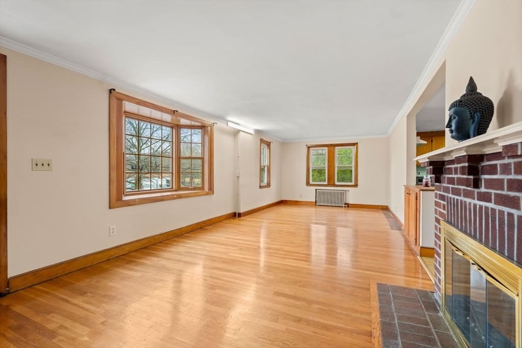 Single Family Residence at 380 Cross Street, Winchester MA 01890, photo 10 of 41