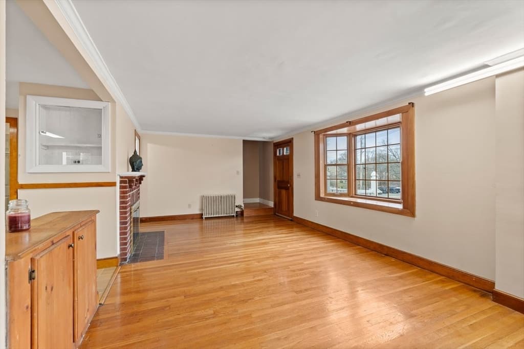 Single Family Residence at 380 Cross Street, Winchester MA 01890, photo 11 of 41