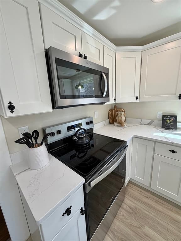 Single Family Residence at 26 Mt. Tom Ave, Easthampton MA 01027, Easthampton, photo 12 of 42