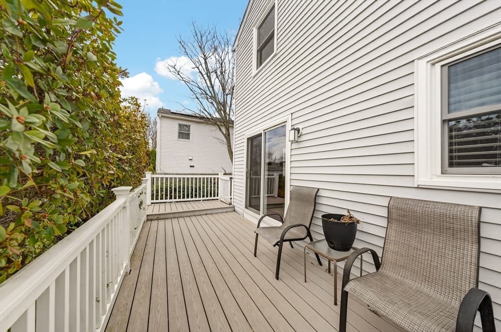 Single Family Residence at 22 Connecticut Ave, Middletown RI 02842, photo 34 of 37